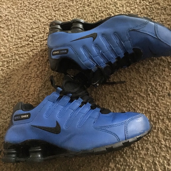 Sneakers - Picture 1 of 5